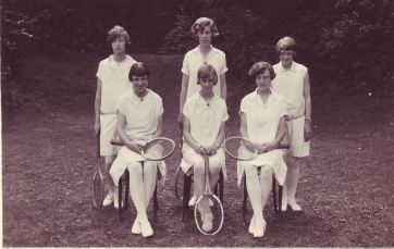 OldSchool-Tennis02.jpg